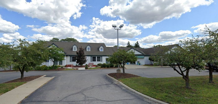 Bill Knapps - Livonia - 32955 Plymouth Rd (newer photo)